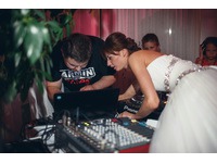 Диджей на свадьбу. Заказать DJ на свадьбу банкет в Харькове.